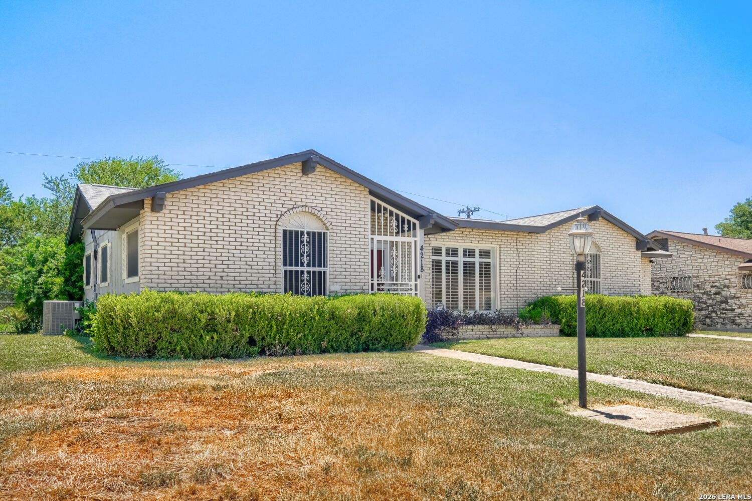 4218 VALLEYFIELD ST, San Antonio, TX 78222 — photo 1