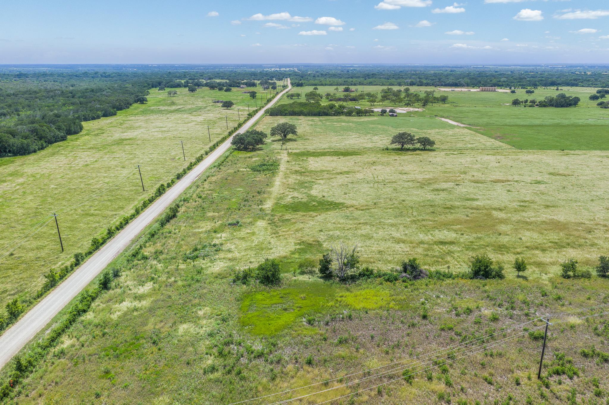 Lot 11  CR 353 None, Gonzales, TX 78629 — photo 1