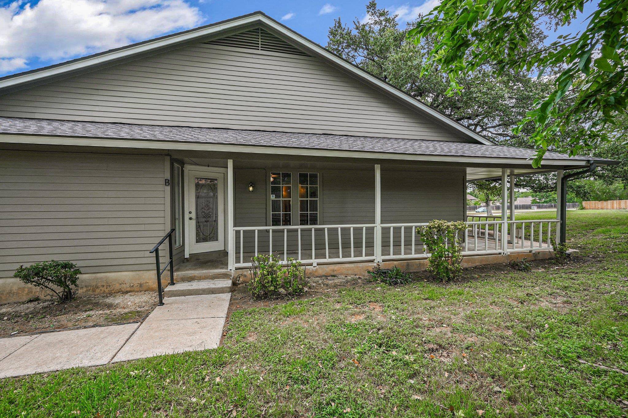 2605 W Stassney Ln #B, Austin, TX 78745 — photo 1