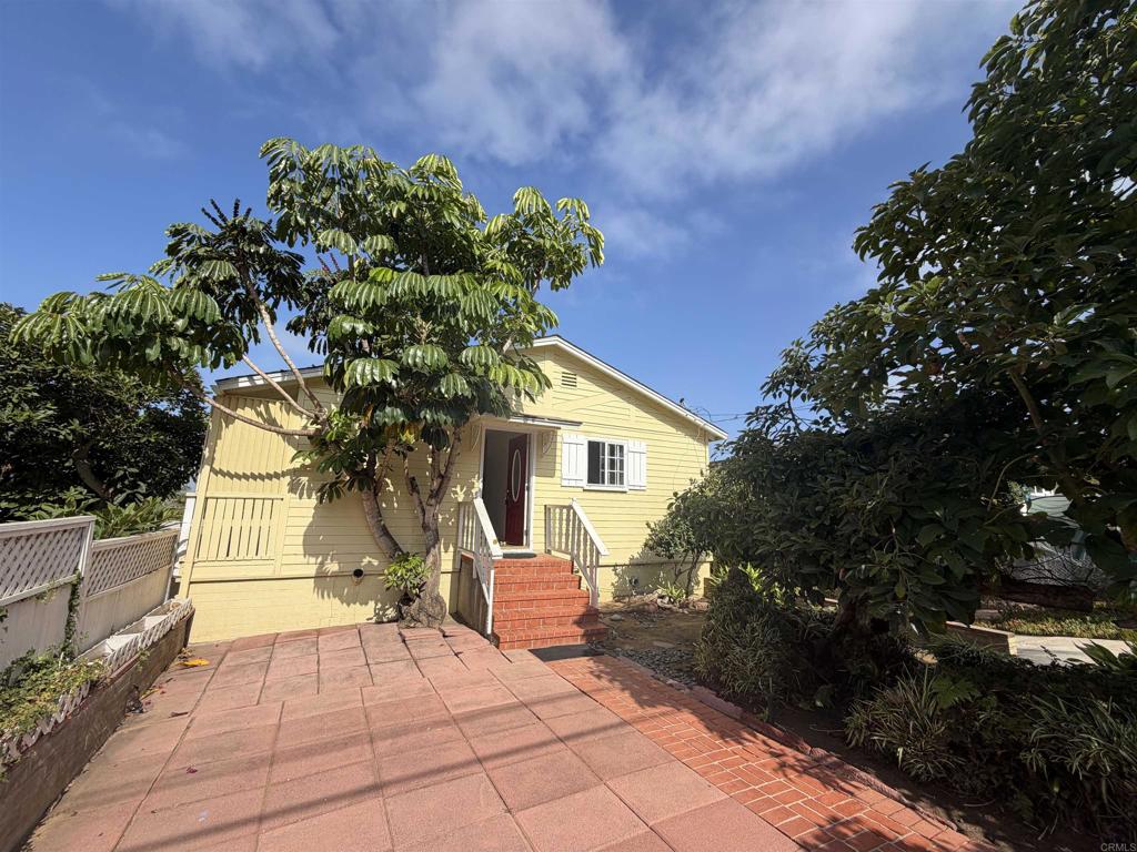 534 Ocean View Avenue, Encinitas, CA 92024 — photo 1