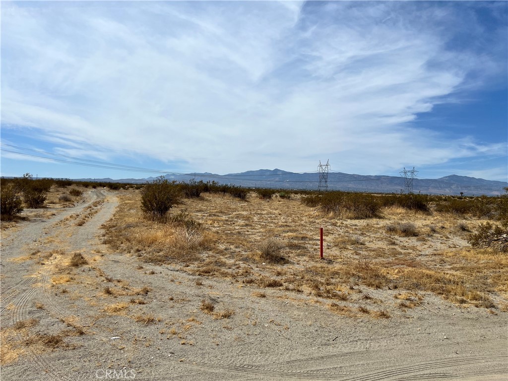 2 Sandstone Road, Phelan, CA 92301 — photo 1