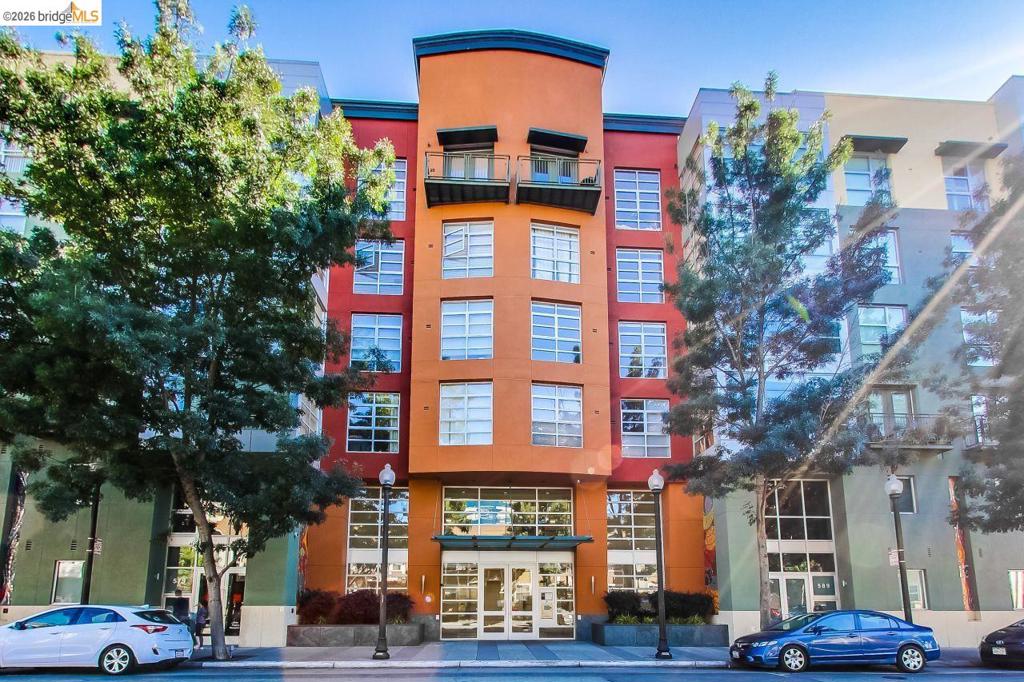 585 9Th St 335, Oakland, CA 94607 — photo 1