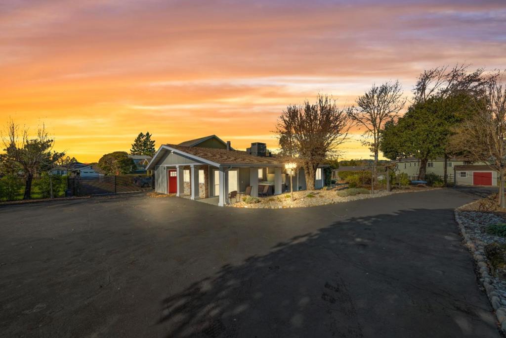 2180 Patton Ave, Napa, CA 94559 — photo 1