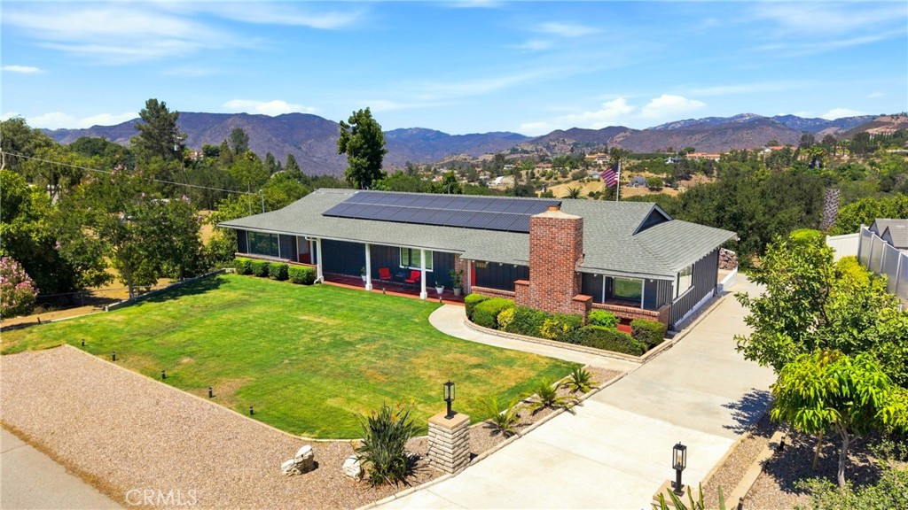 1019 Riverview Drive, Fallbrook, CA 92028 — photo 1