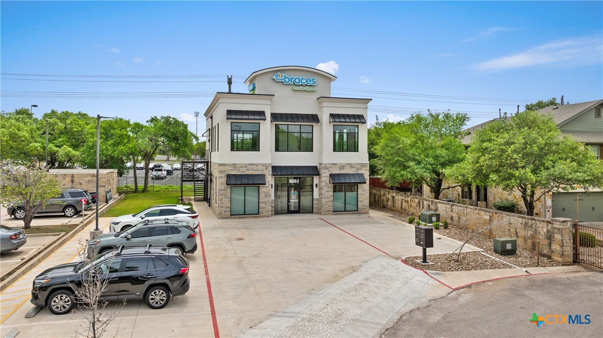 10513 W Parmer Lane, Austin, TX 78717 — photo 1