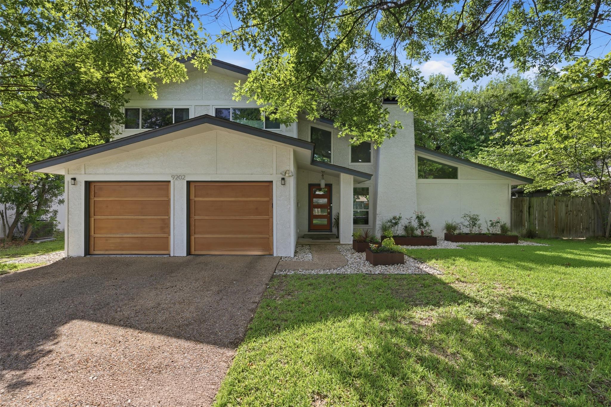 9202  Hunters Trce, Austin, TX 78758 — photo 1