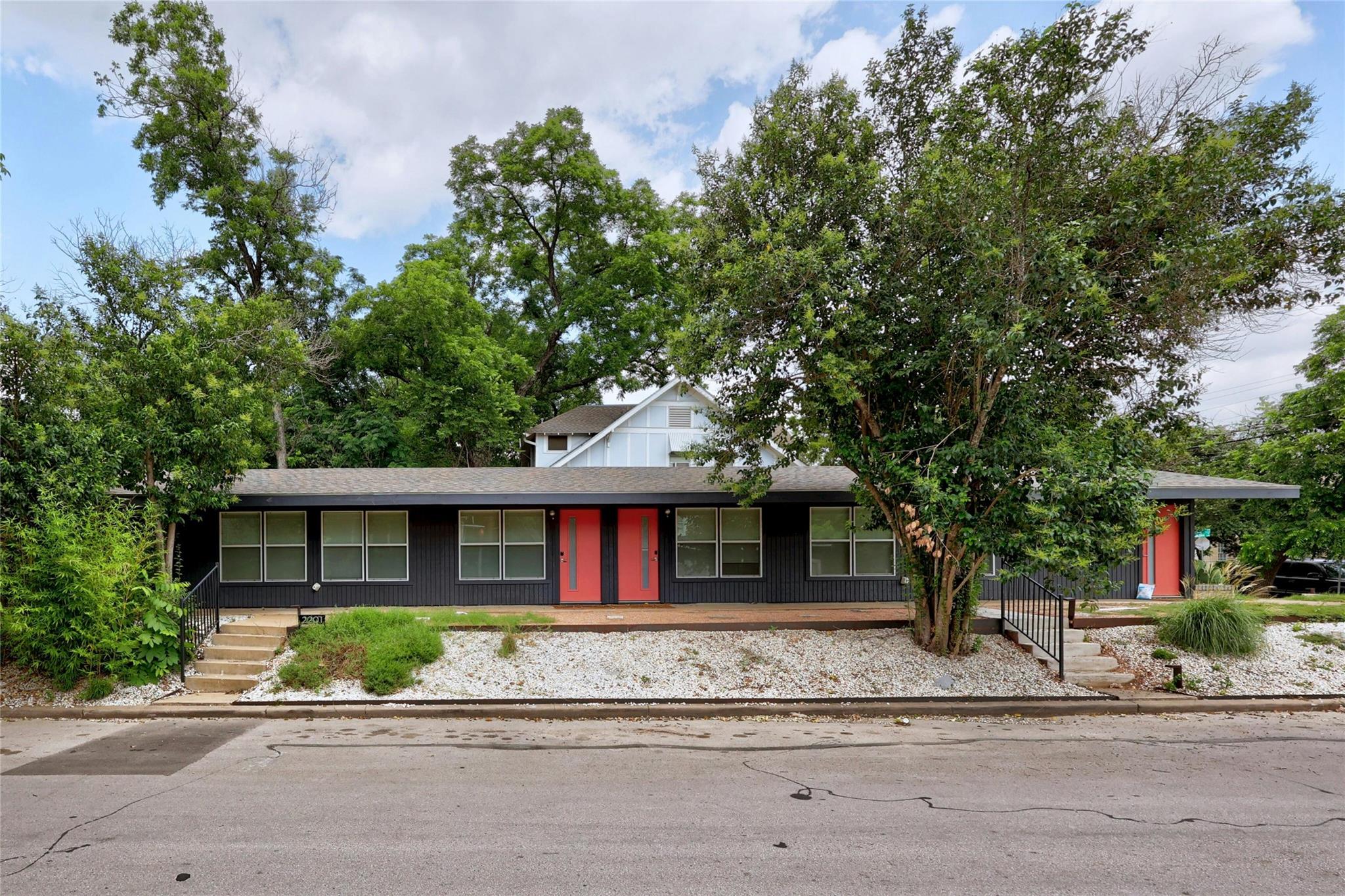 2201 Leon St, Austin, TX 78705 — photo 1