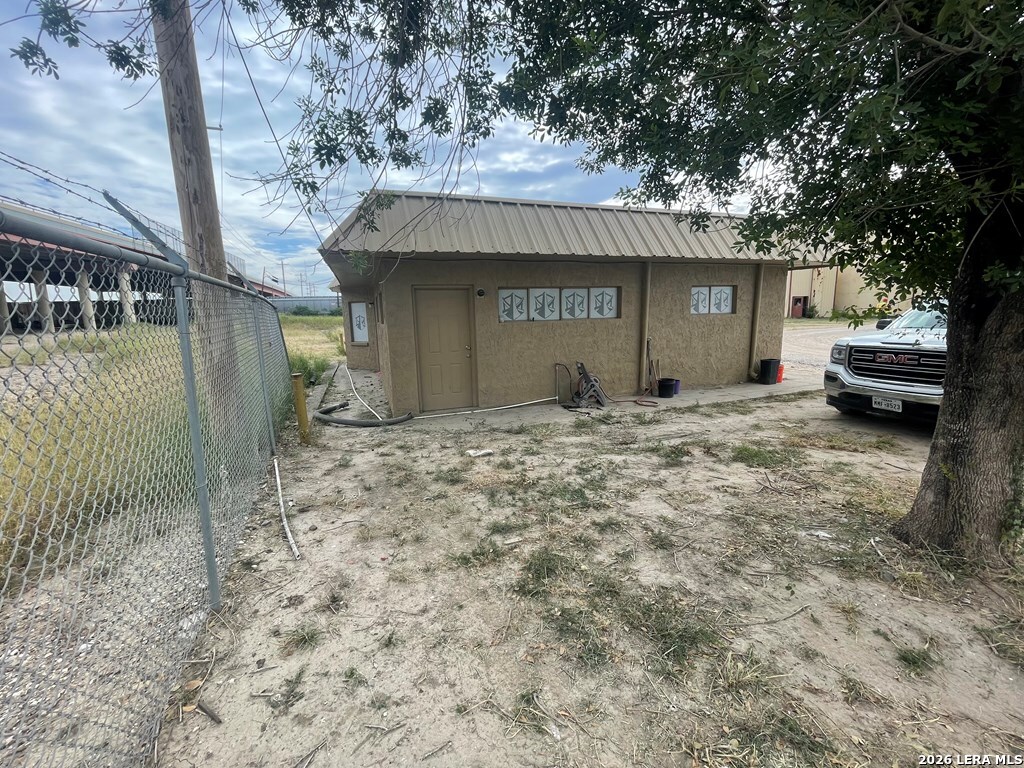 2911 North Veterans Blvd