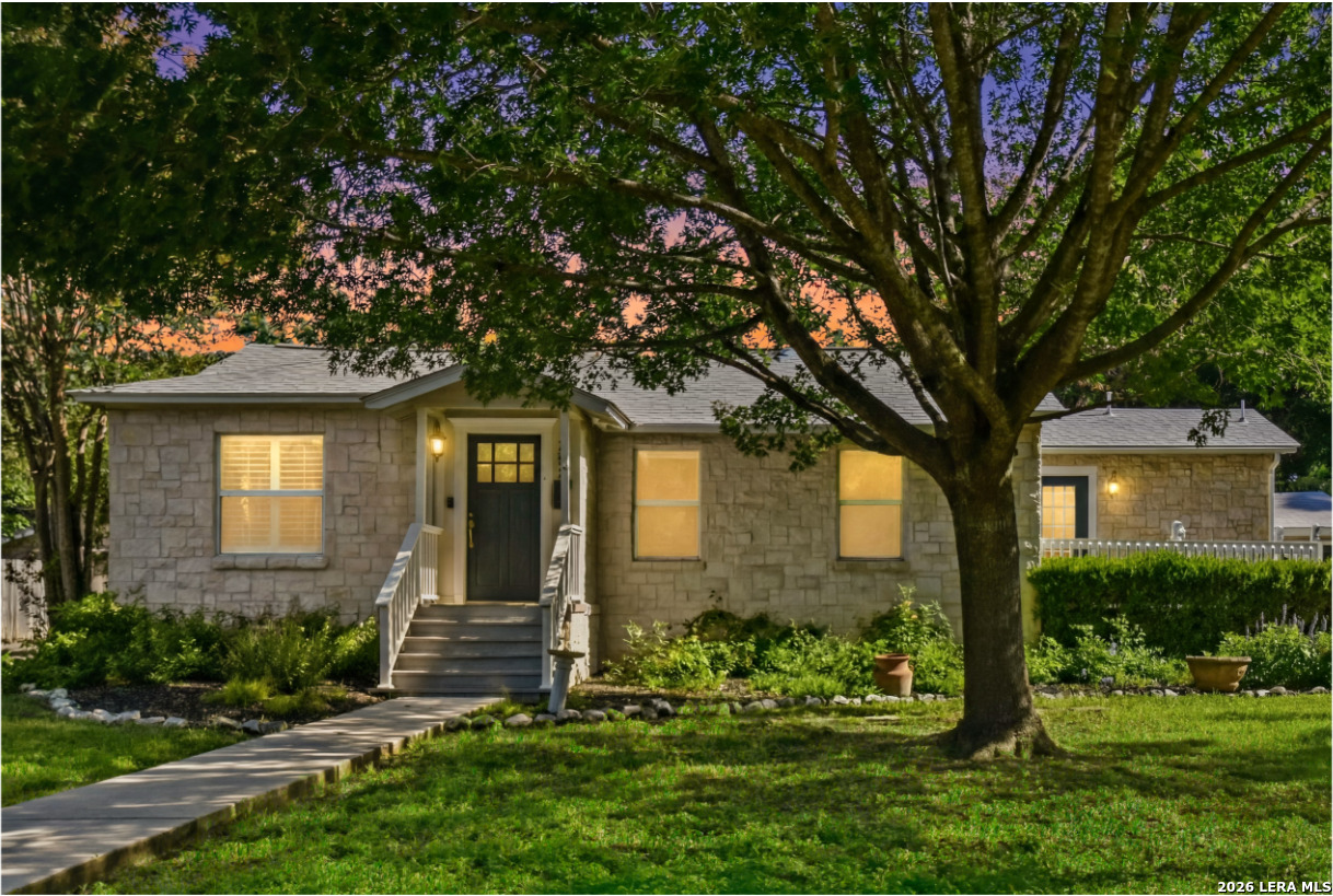 265 E OAKVIEW PL, Alamo Heights, TX 78209 — photo 1