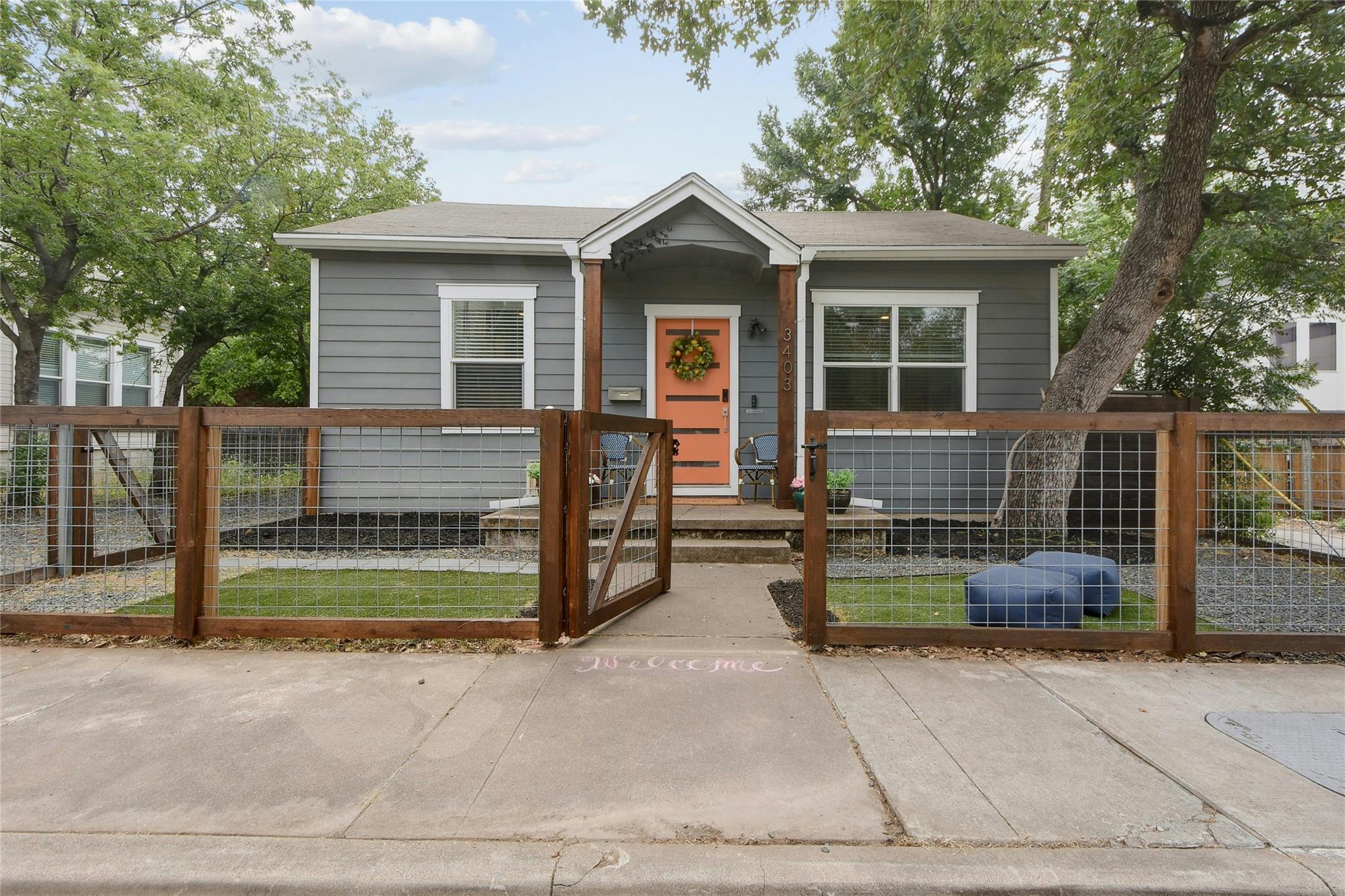 3403  King St, Austin, TX 78705 — photo 1
