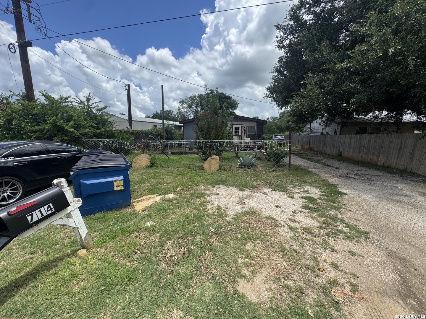 714 Hough, Adkins, TX 78101 — photo 1
