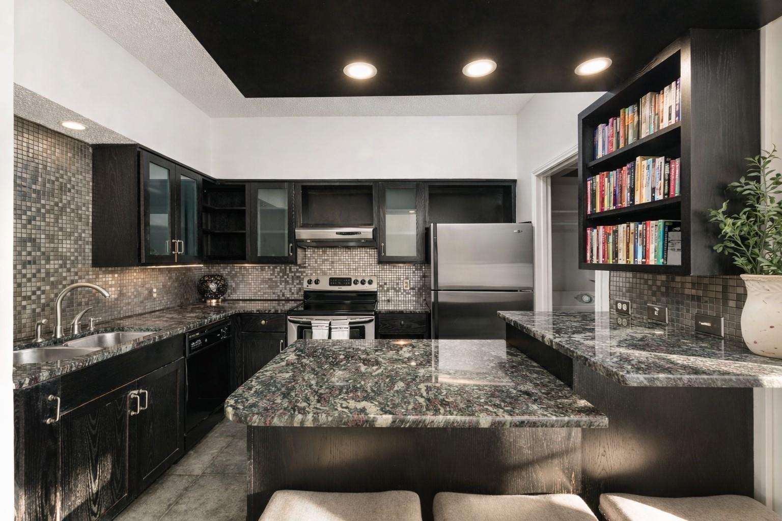1307 Kinney Ave #124, Austin, TX 78704 — photo 1