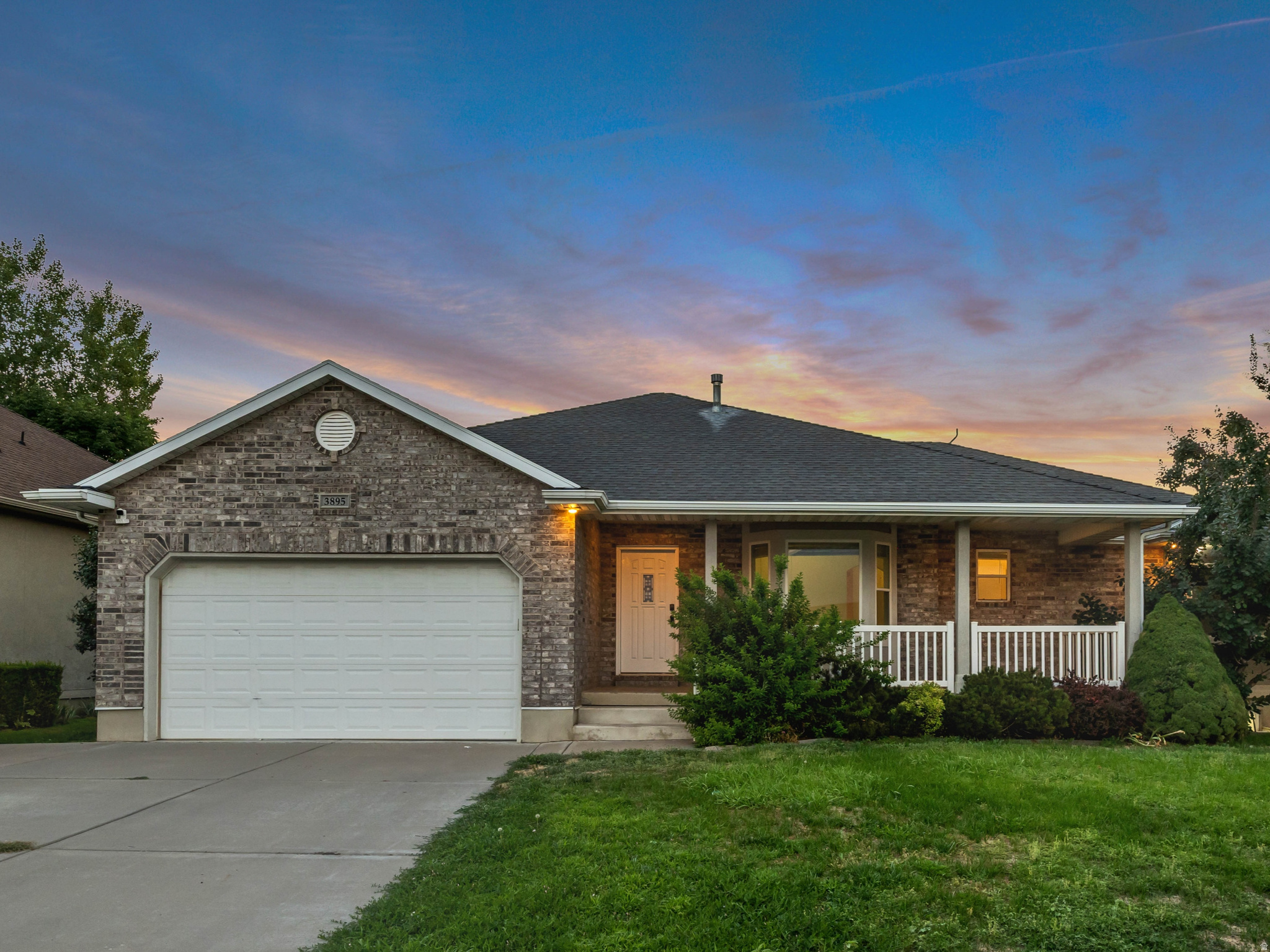 3895 S 900 W, Riverdale, UT 84405 — photo 1