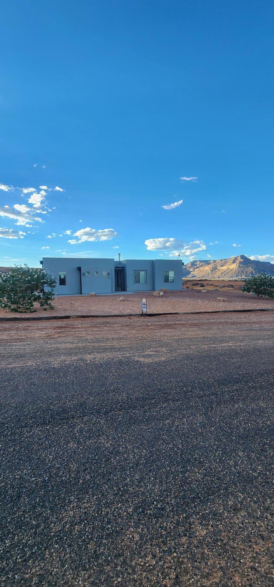 665 Shelter Cove DR, Big Water, UT 84741