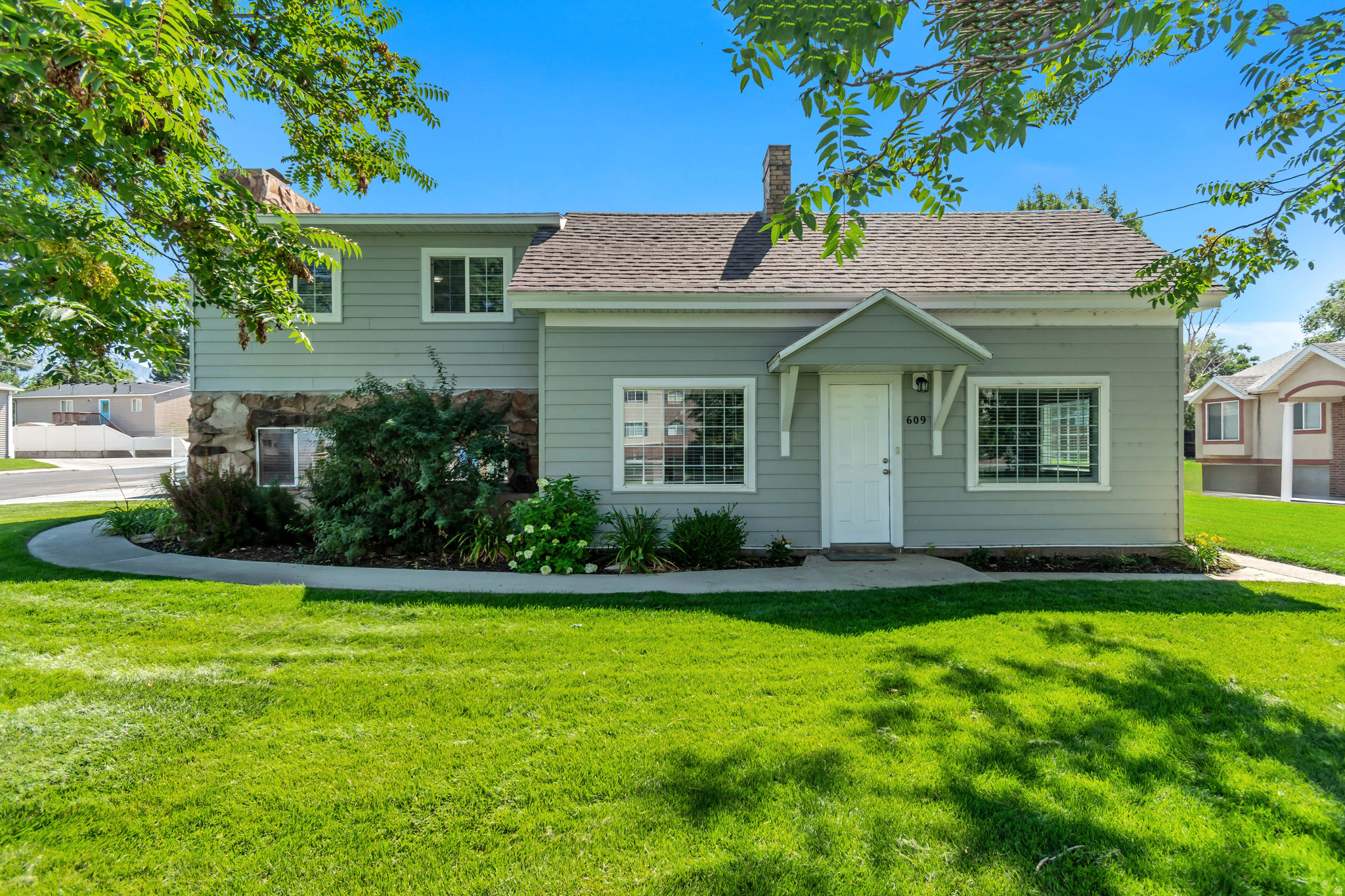609 S 1200 W, Orem, UT 84058 — photo 1