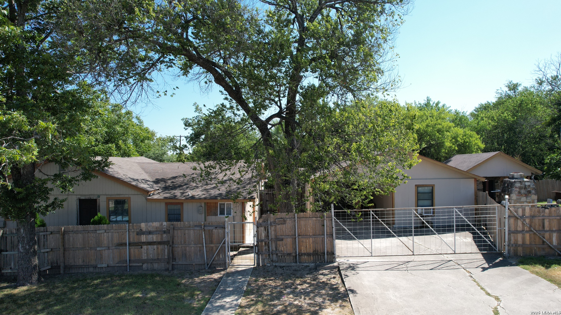 1995 CROSS ST, New Braunfels, TX 78130 — photo 1
