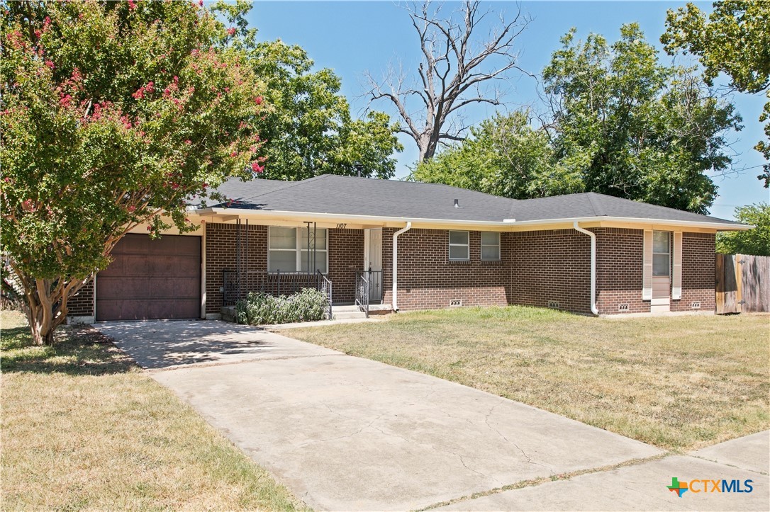 1107 E Robertson Avenue, Copperas Cove, TX 76522 — photo 1