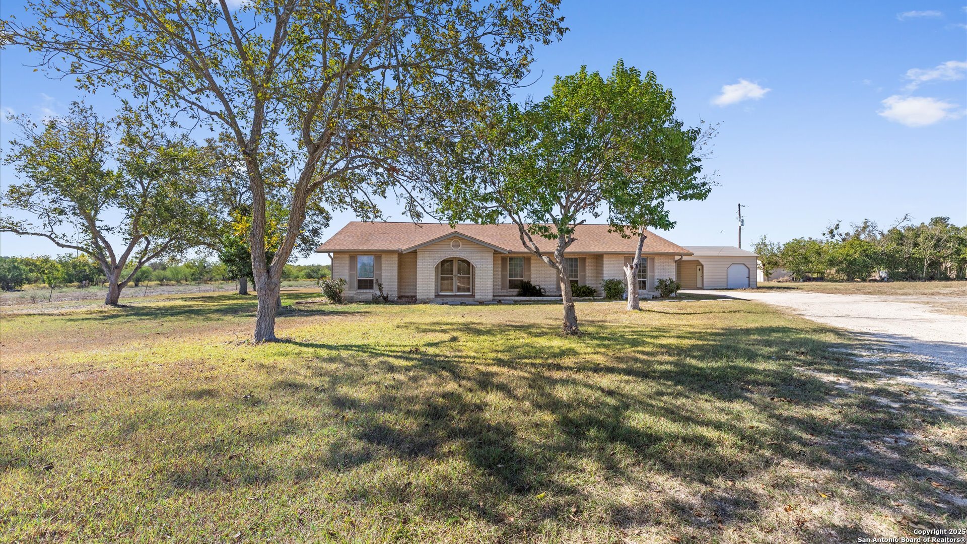 7974 GREEN VALLEY RD, Marion, TX 78124 — photo 1