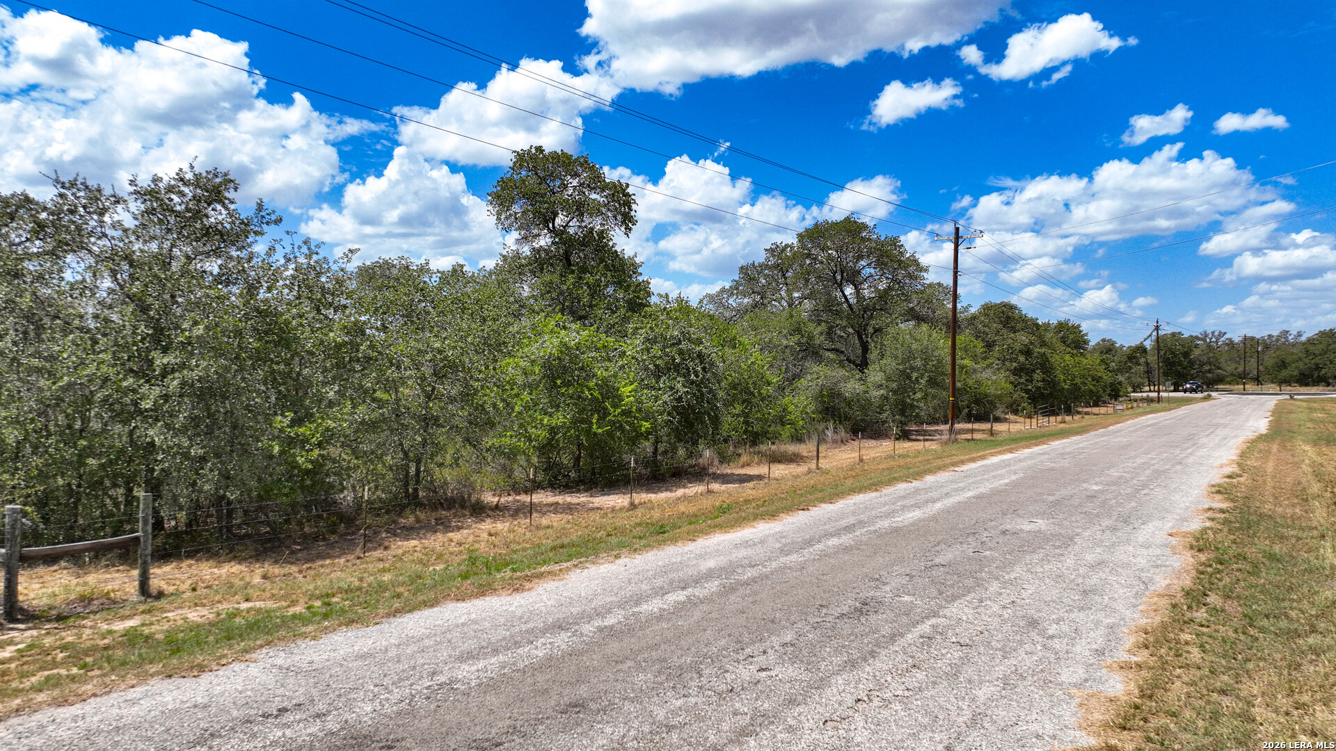 20 Clear Lake Loop, Poteet, TX 78065 — photo 1