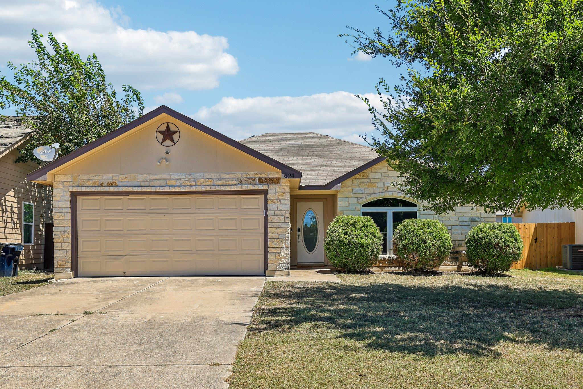 224 Copper Ln, Jarrell, TX 76537 — photo 1