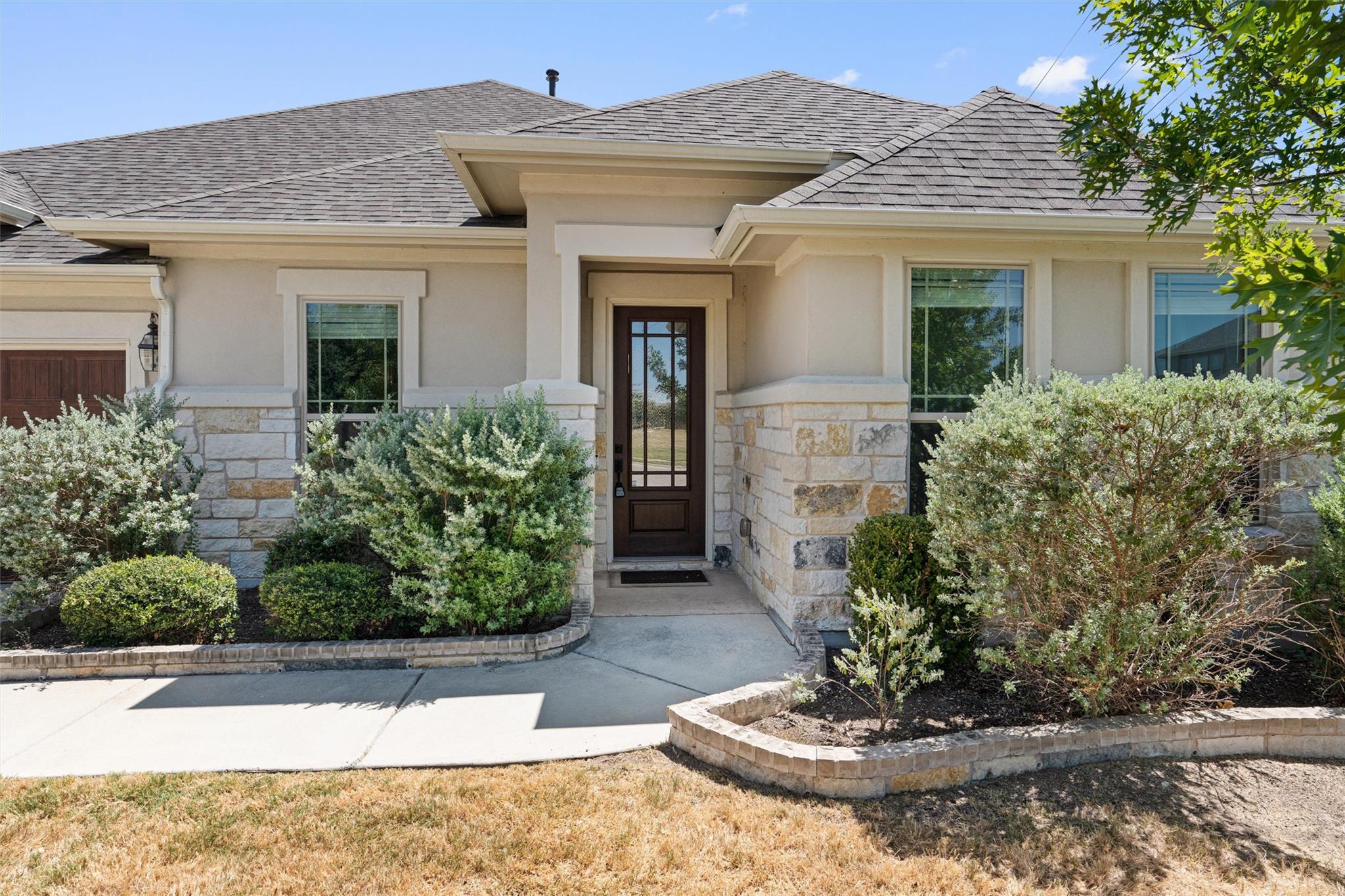 1205 Knowles Dr, Hutto, TX 78634 — photo 1