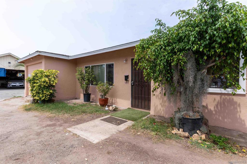 5484 88 Santa Margarita Street, San Diego, CA 92114 — photo 1