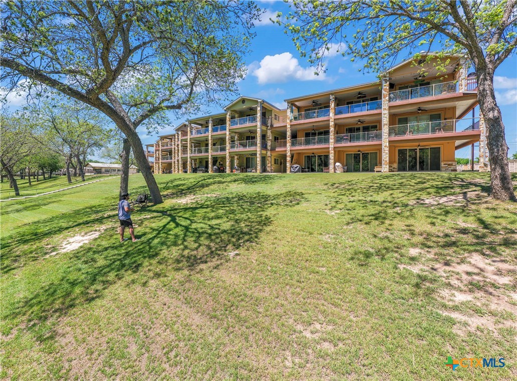 540 River Run, New Braunfels, TX 78132 — photo 1