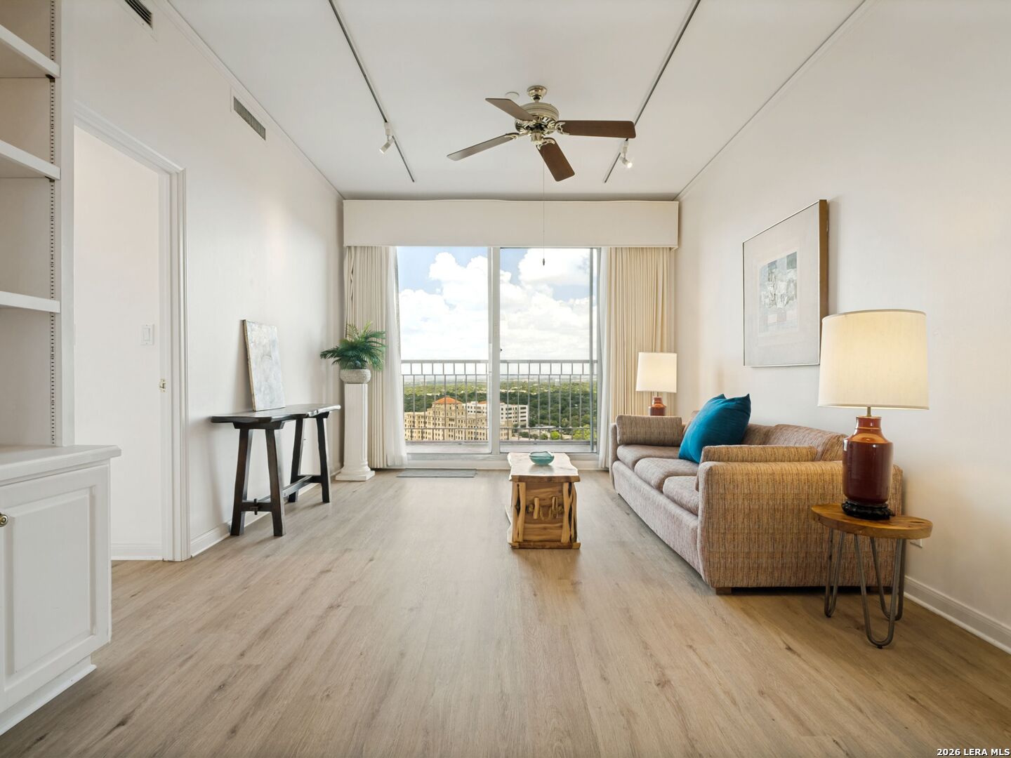 1 Towers Park Lane, San Antonio, TX 78209 — photo 1