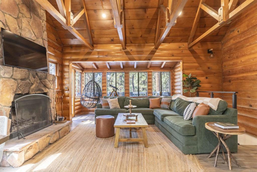 131 E Aeroplane Boulevard, Big Bear City, CA 92314 — photo 1