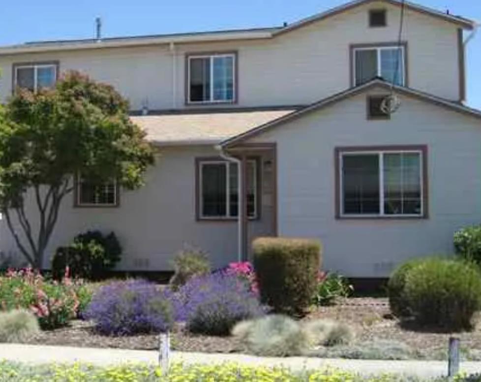 432 Hunter Avenue, Oakland, CA 94603 — photo 1