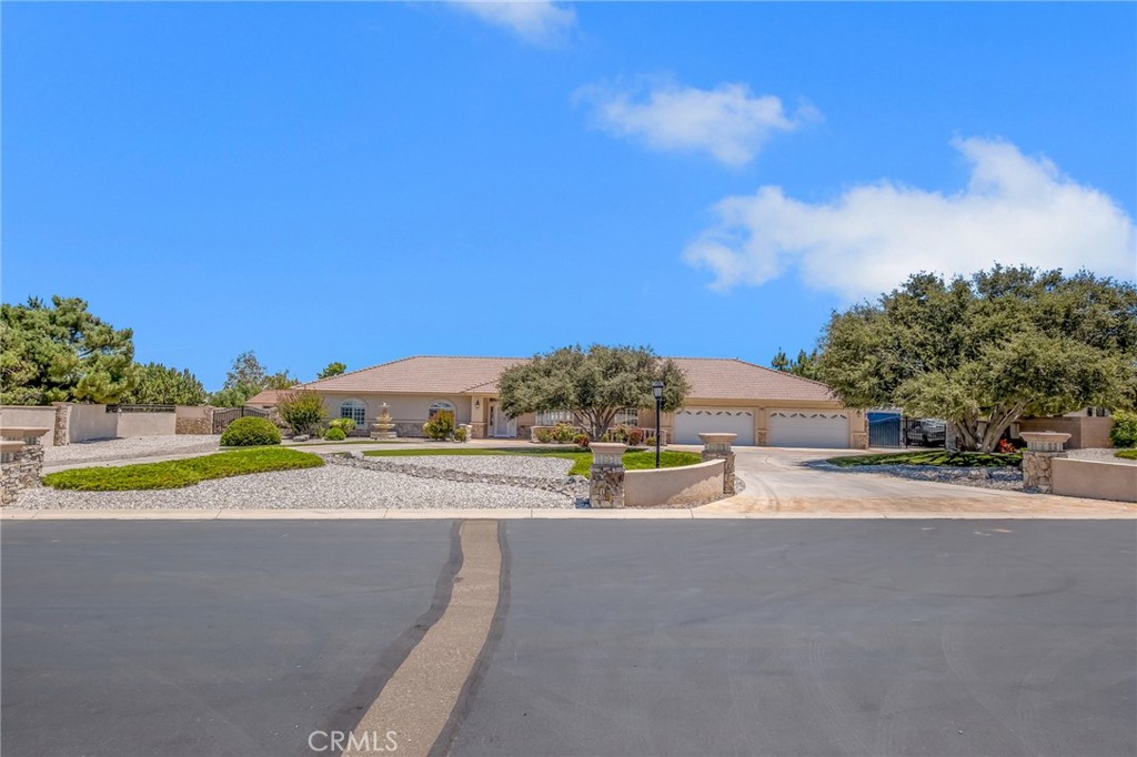6955 Oak View Court, Oak Hills, CA 92344 — photo 1