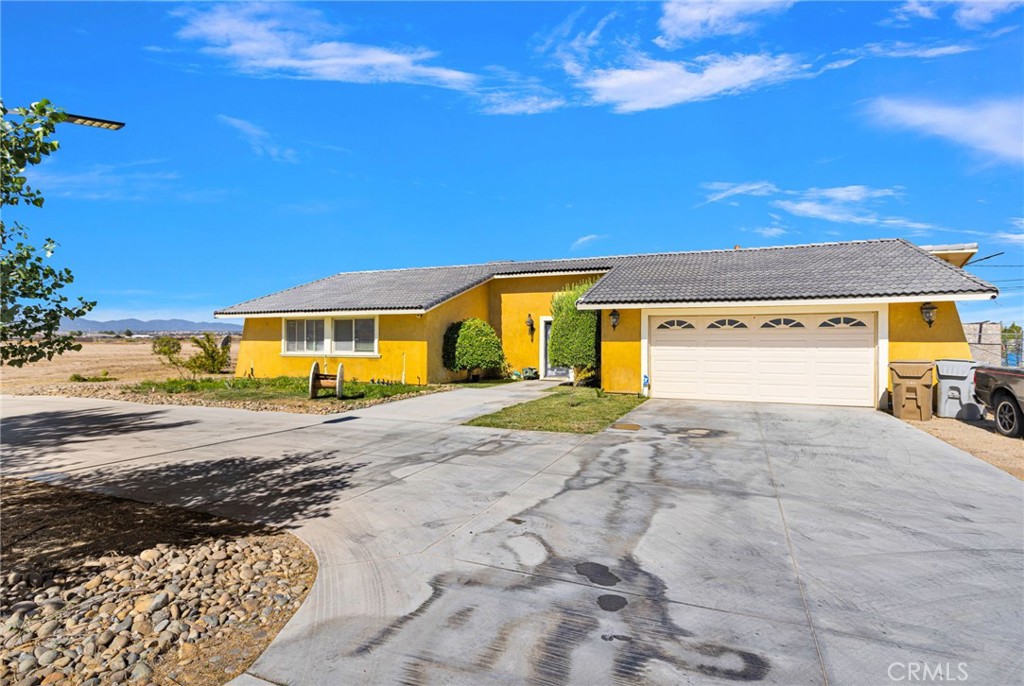10080 Deep Creek Road, Apple Valley, CA 92308 — photo 1