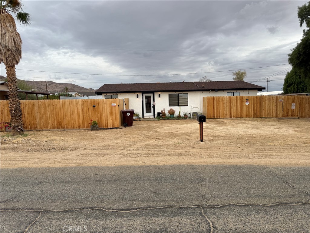 6922 Datura, 29 Palms, CA 92277 — photo 1