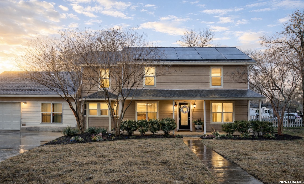 306 Flores Oaks, Floresville, TX 78114 — photo 1