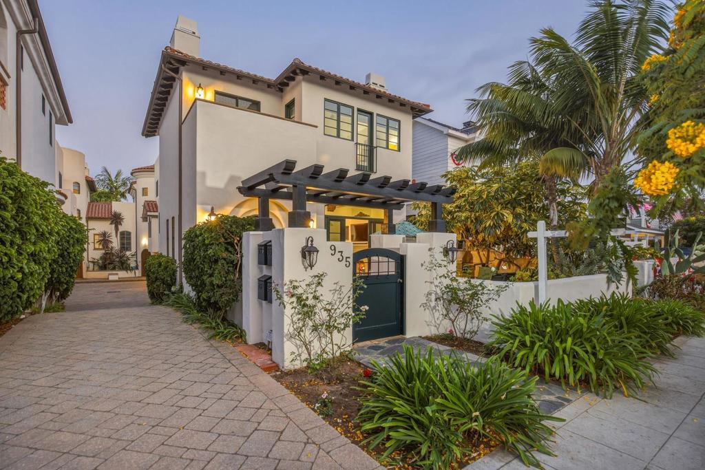 935 F Ave, Coronado, CA 92118 — photo 1
