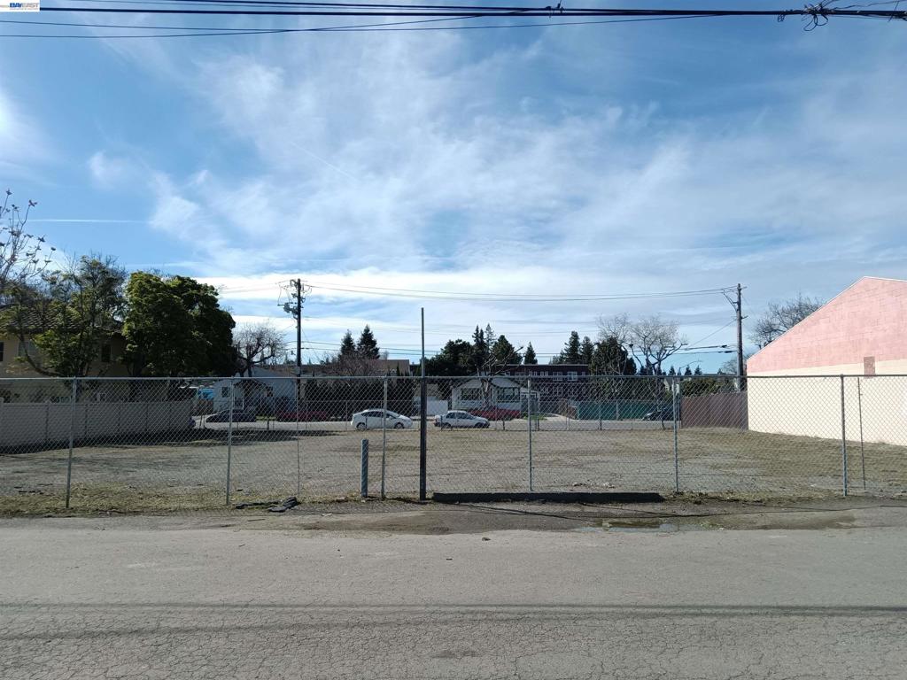 22836 Watkins St, Hayward, CA 94541 — photo 1