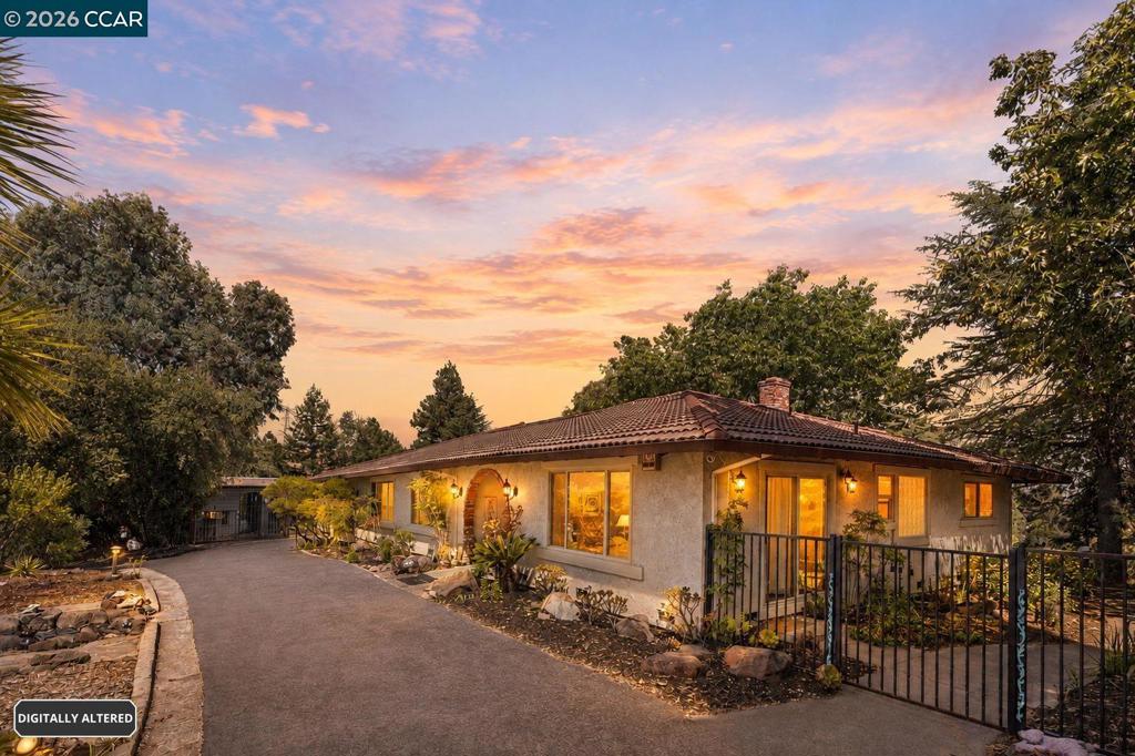 834 Carter Acres Ln, Martinez, CA 94553 — photo 1