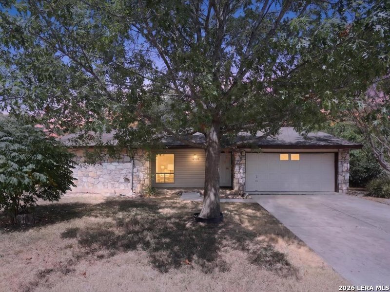 12723 La Quinta, San Antonio, TX 78233 — photo 1