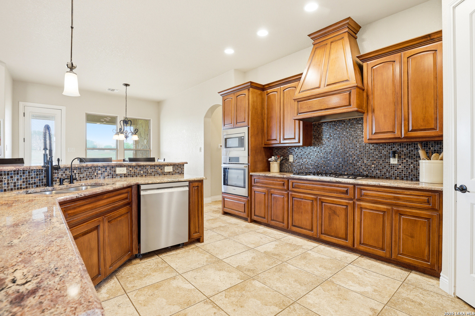 15820 Fm 539, , 78121 — photo 1