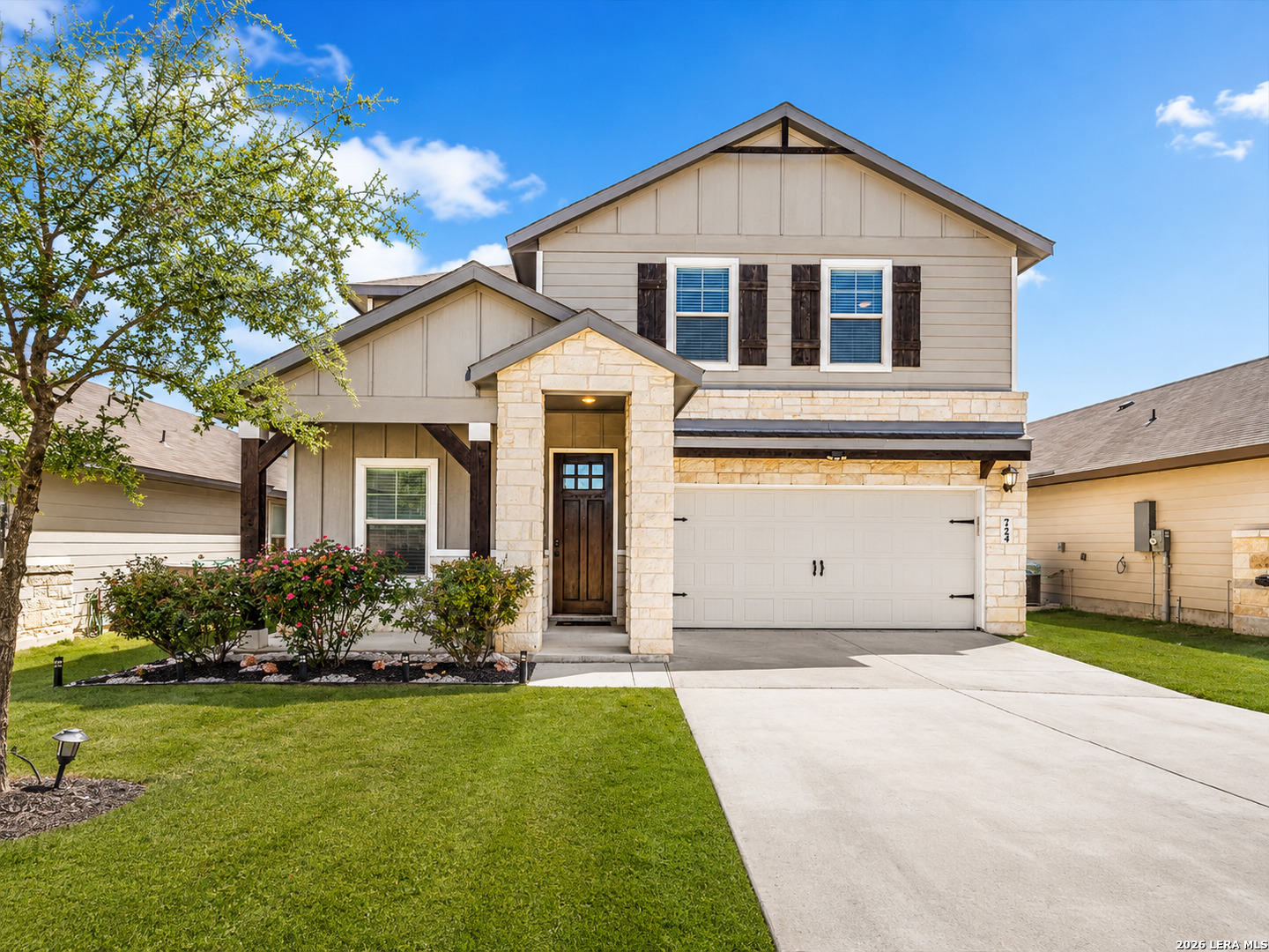 724 Clara, New Braunfels, TX 78130 — photo 1