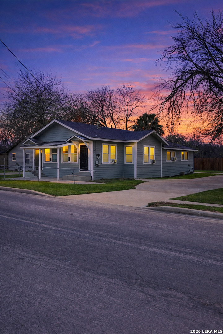 1306 mesquite, ,  78210 — photo 1