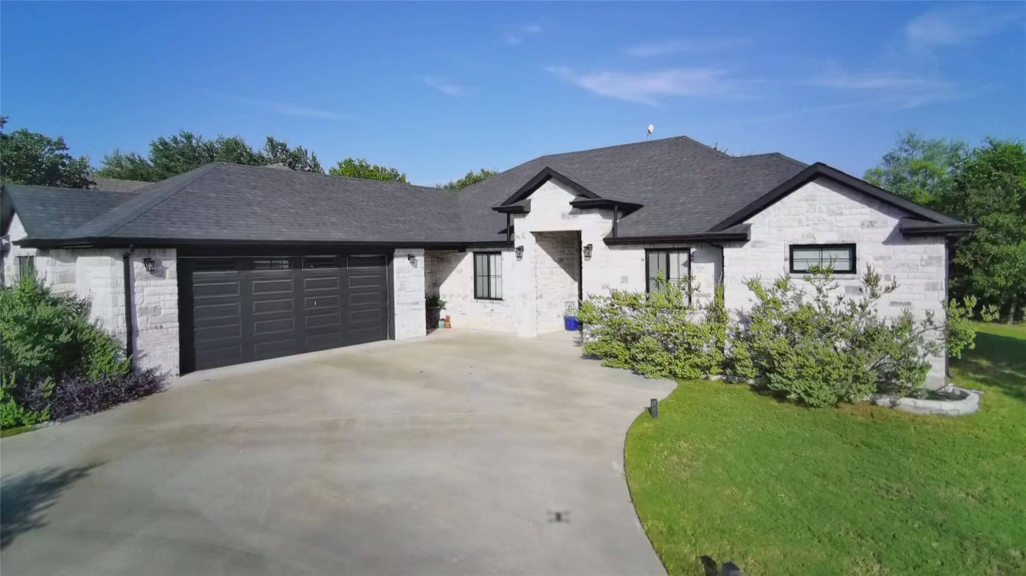 27125  Whispering Meadow Dr