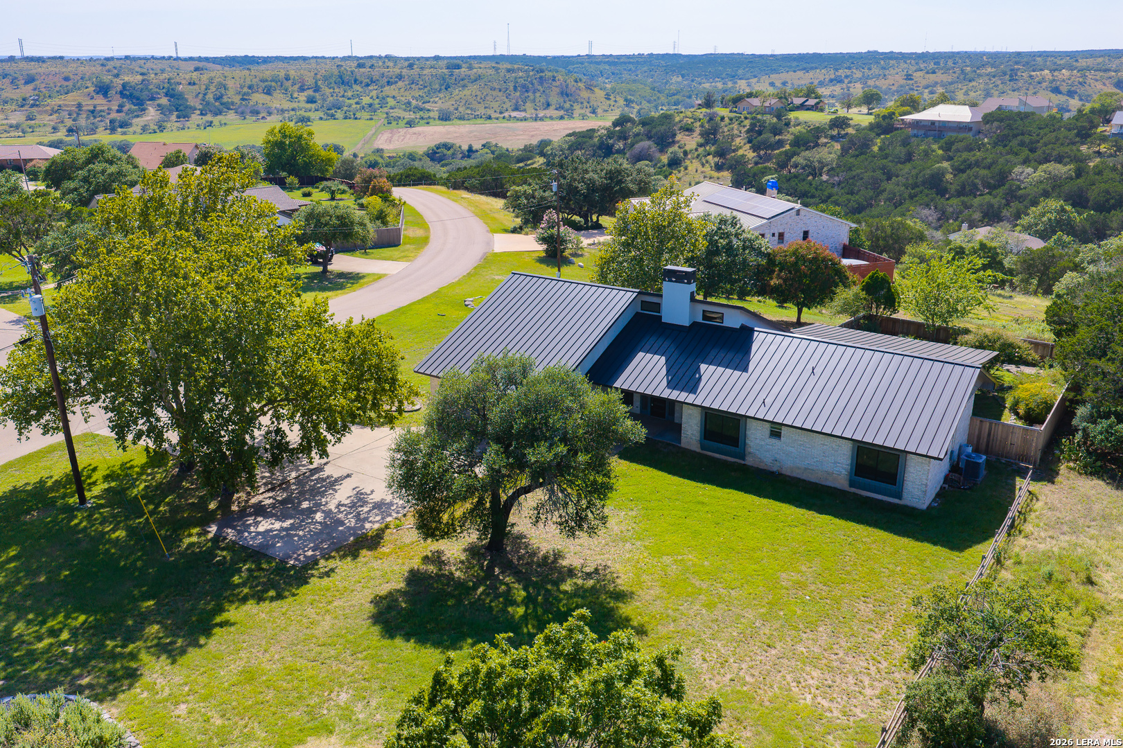 103 Crockett Dr, Kerrville, TX 78028 — photo 1