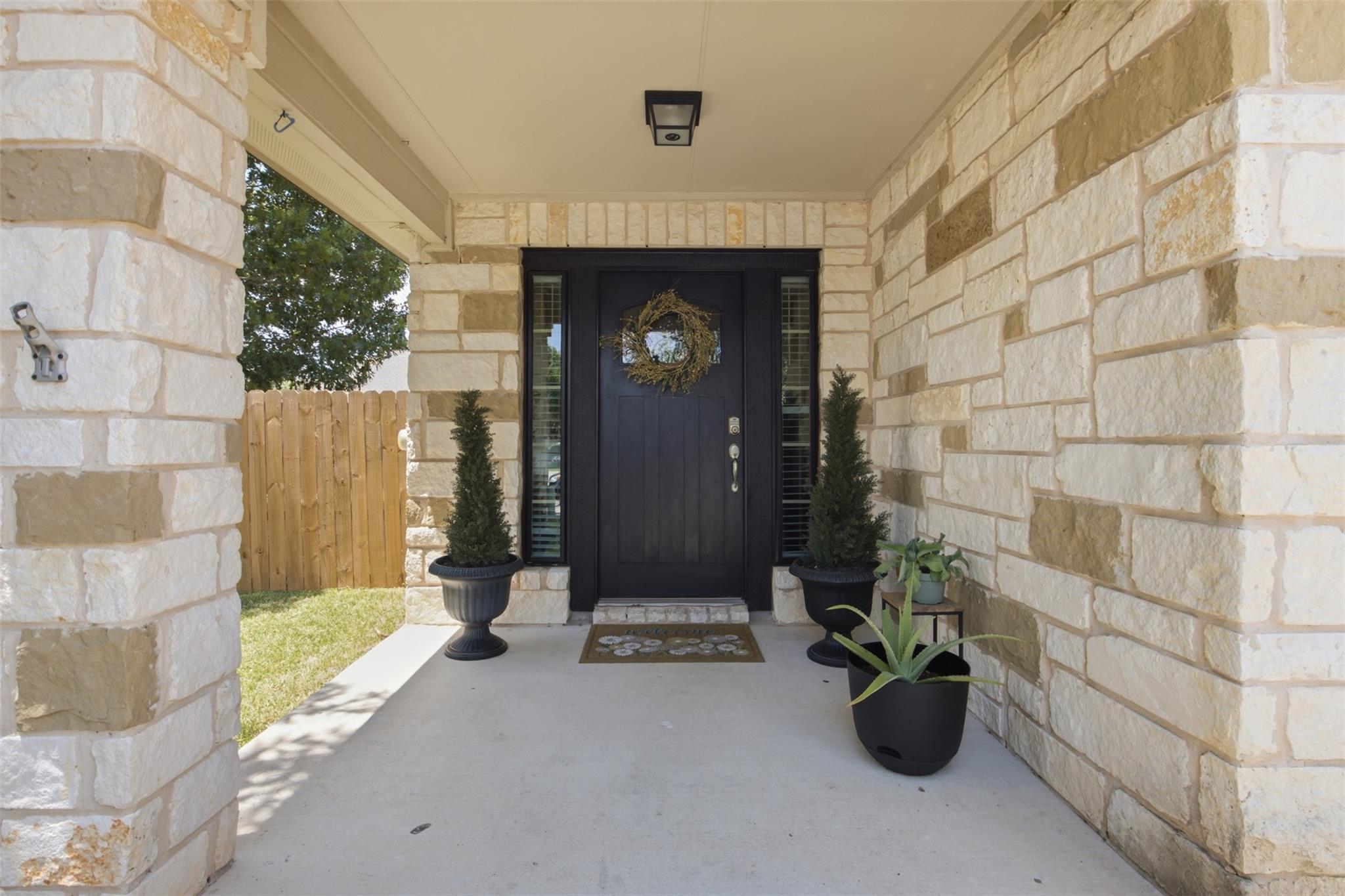 1617 Sunflower St, Lockhart, TX 78644 — photo 1