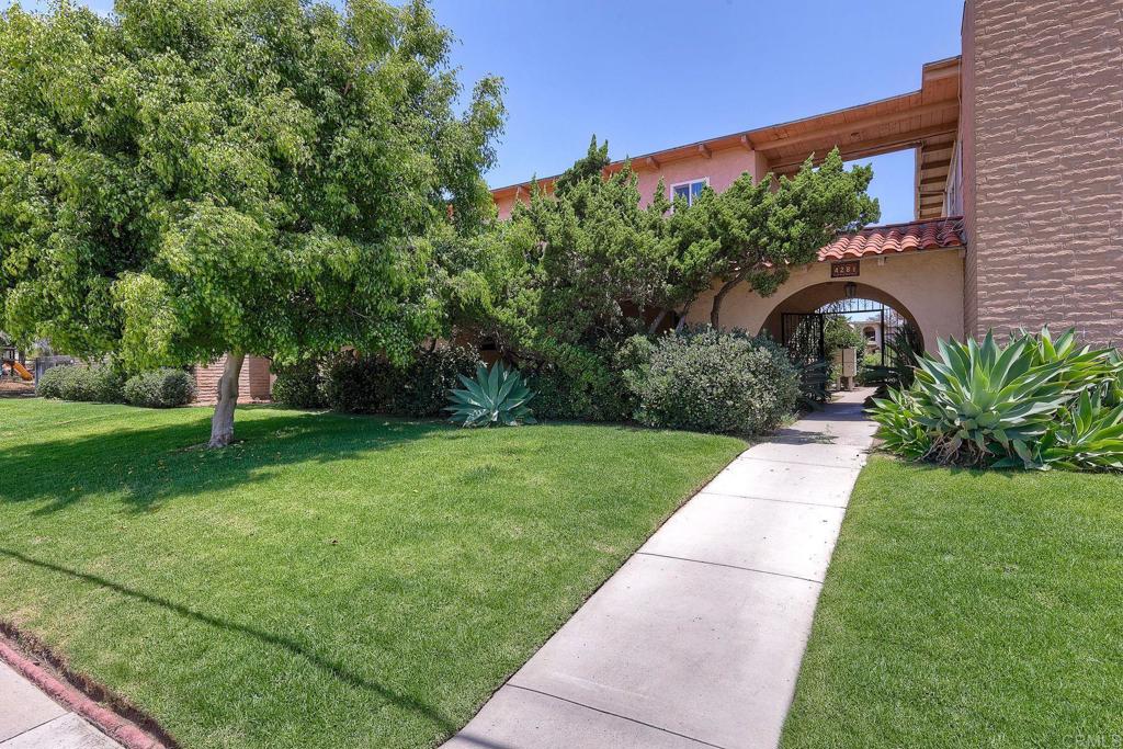 4281 Lowell Street 23, La Mesa, CA 91941 — photo 1