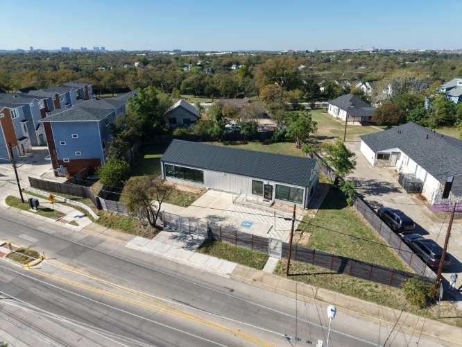 1152 Webberville Rd, Austin, TX 78721 — photo 1