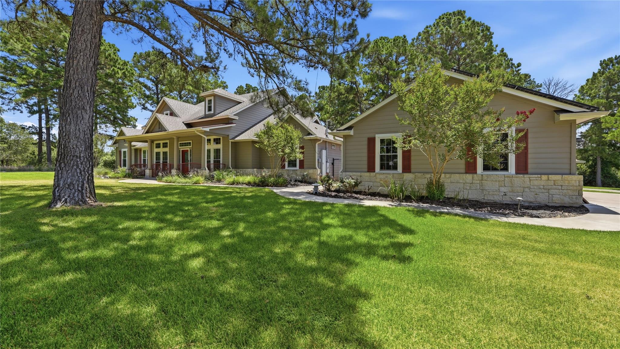 379 Matthew, Bastrop, TX 78602 — photo 1