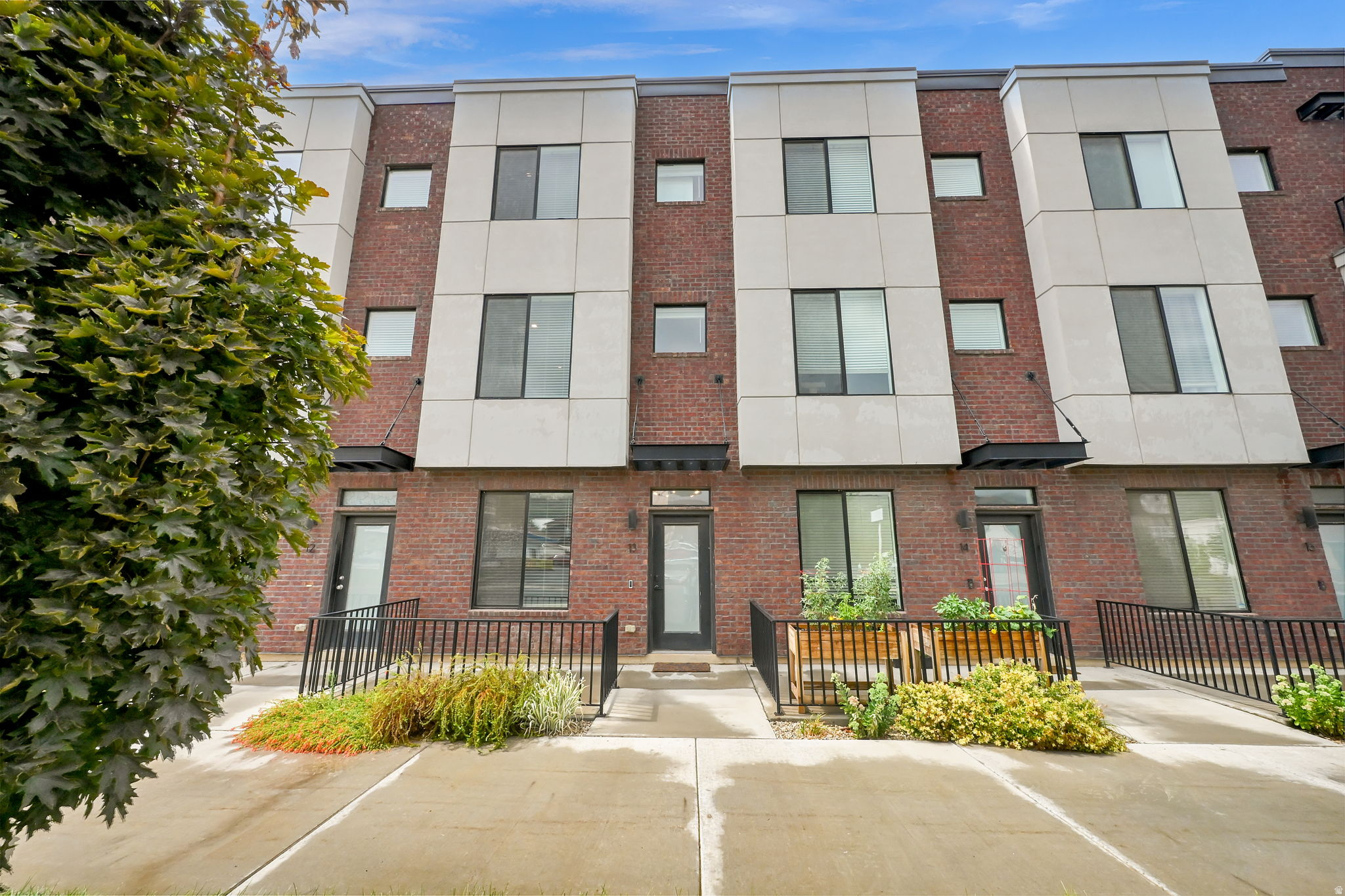 25 E CENTER ST #13, North Salt Lake, UT 84054 — photo 1