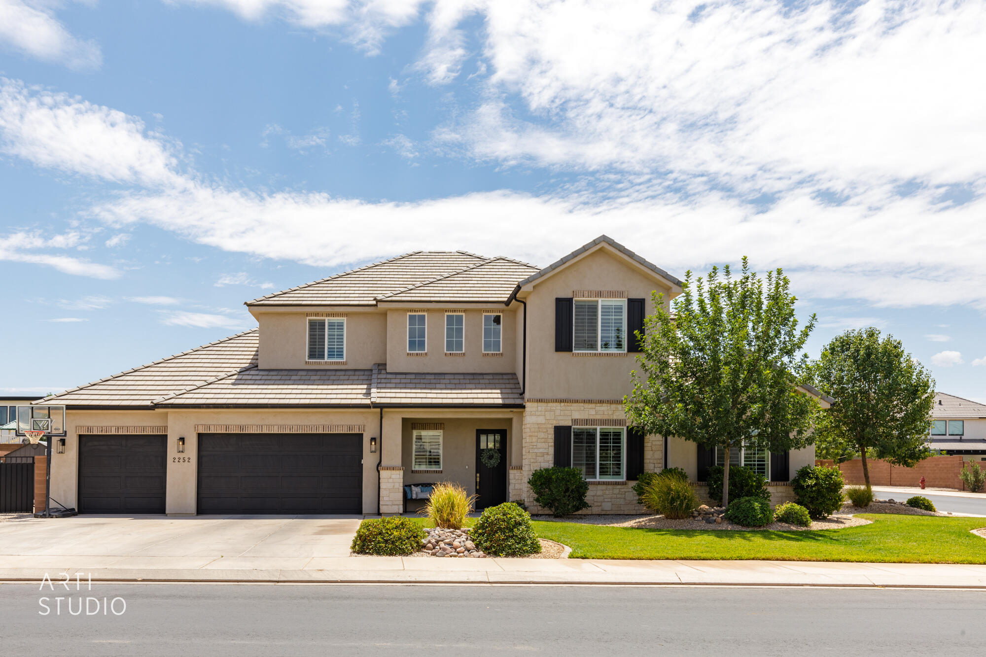 2252 E Fieldstone CIR, St George, UT 84790 — photo 1