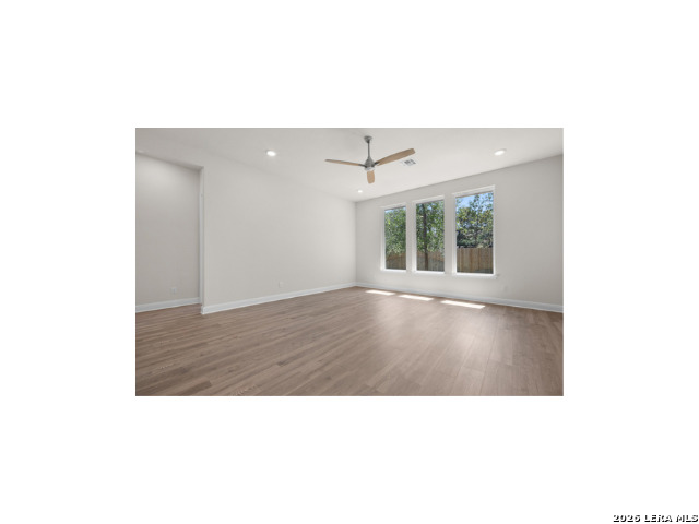 128 Allin Oaks, ,  78148 — photo 1